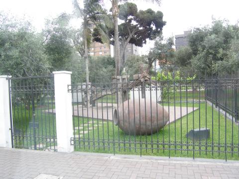 PC040001