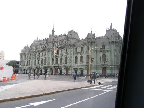 PC040003