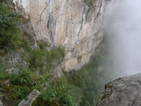 PC080016
